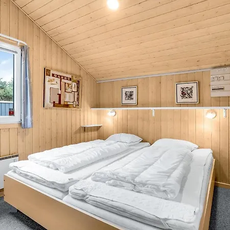 別荘 Four-bedroom Holiday In *