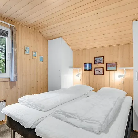別荘 Four-bedroom Holiday In *